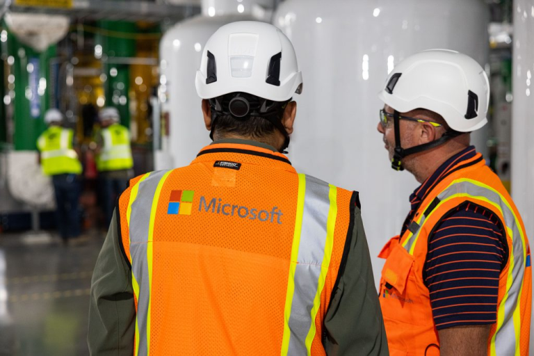 Why Microsoft stock is surging around 4% today